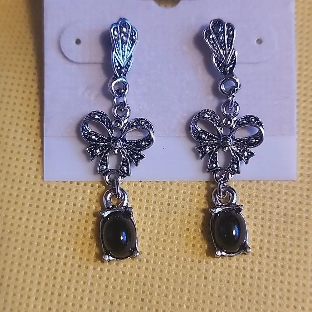 Vintage Silver Bow Drop Earrings with Black Cabochon - Picture 3 of 3